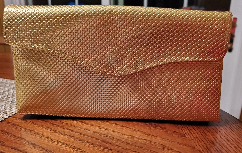 Vintage 90's gold clutch